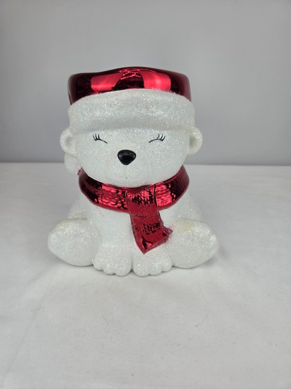 Bath & Body Works Polar Bear Santa Hat 3-Wick Candle Holder NEW